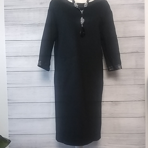 Lord & Taylor Dresses & Skirts - Lord & Taylor black dress w Faux leather trim